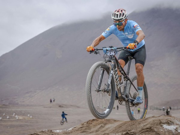 How often should you increase weights when training for hypertrophy?